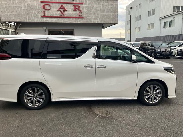 アルファード ２．５Ｓ　タイプゴールドＩＩ　（８６）後席モニター　フルセグＴＶ　バックカメラ　ディスプレイオーディオ　ＣＤ／ＤＶＤデッキ　レーダークルコン　両側電動スライドドア　電動リアゲート　ハーフレザーシート　ドライブレコーダ－　ＥＴＣ（13枚目）