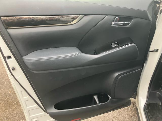 アルファード ２．５Ｓ　タイプゴールドＩＩ　（８６）後席モニター　フルセグＴＶ　バックカメラ　ディスプレイオーディオ　ＣＤ／ＤＶＤデッキ　レーダークルコン　両側電動スライドドア　電動リアゲート　ハーフレザーシート　ドライブレコーダ－　ＥＴＣ（19枚目）