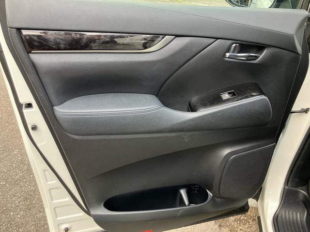 アルファード ２．５Ｓ　（１０３）純正フリップダウンモニタ　ＢＳＭ／ブラインドスポットモニター　純正ディスプレイオーディオ　デジタルインナーミラー　フルセグＴＶ　バックカメラ　レーダークルコン　両側電動スライドドア　ドラレコ（21枚目）