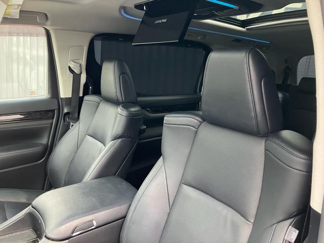 アルファード ２．５Ｓ　Ｃパッケージ　（１３７）サンルーフ　アルパイン後席モニター＆１０型ナビ　黒革シート　デジタルインナーミラー　フルセグＴＶ　バックカメラ　両側電動スライドドア　電動リアゲート　レーダークルコン　シートエアコン　ＥＴＣ（23枚目）