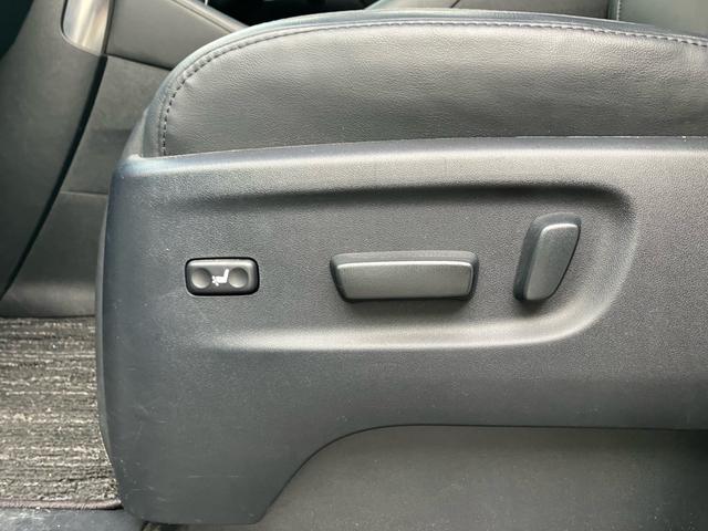 アルファード ２．５Ｓ　Ｃパッケージ　（１３７）サンルーフ　アルパイン後席モニター＆１０型ナビ　黒革シート　デジタルインナーミラー　フルセグＴＶ　バックカメラ　両側電動スライドドア　電動リアゲート　レーダークルコン　シートエアコン　ＥＴＣ（24枚目）