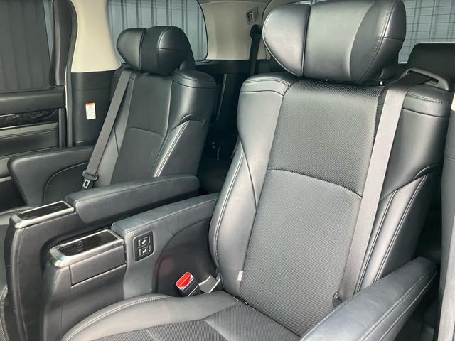 アルファード ２．５Ｓ　Ｃパッケージ　（１３７）サンルーフ　アルパイン後席モニター＆１０型ナビ　黒革シート　デジタルインナーミラー　フルセグＴＶ　バックカメラ　両側電動スライドドア　電動リアゲート　レーダークルコン　シートエアコン　ＥＴＣ（27枚目）