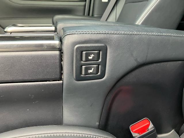 アルファード ２．５Ｓ　Ｃパッケージ　（１３７）サンルーフ　アルパイン後席モニター＆１０型ナビ　黒革シート　デジタルインナーミラー　フルセグＴＶ　バックカメラ　両側電動スライドドア　電動リアゲート　レーダークルコン　シートエアコン　ＥＴＣ（28枚目）