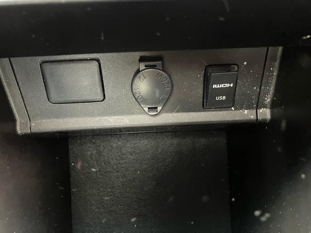 アルファード ２．５Ｓ　Ｃパッケージ　（１３７）サンルーフ　アルパイン後席モニター＆１０型ナビ　黒革シート　デジタルインナーミラー　フルセグＴＶ　バックカメラ　両側電動スライドドア　電動リアゲート　レーダークルコン　シートエアコン　ＥＴＣ（49枚目）