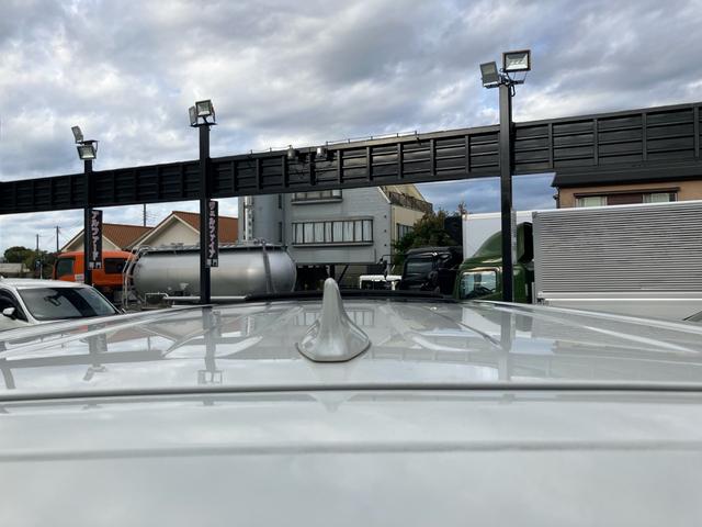 アルファード ２．５Ｓ　Ｃパッケージ　（１３７）サンルーフ　アルパイン後席モニター＆１０型ナビ　黒革シート　デジタルインナーミラー　フルセグＴＶ　バックカメラ　両側電動スライドドア　電動リアゲート　レーダークルコン　シートエアコン　ＥＴＣ（65枚目）