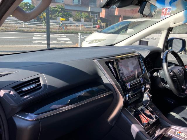 ヴェルファイア ２．５Ｚ　Ｇエディション　（３３）サンルーフ　アルパイン１１型ナビ＆大型後席モニター　ＢＳＭ　デジタルインナーミラー　黒革シート　ＡＣ１００Ｖ電源　シートエアコン　パワーバックドア　両側パワスラ　バックカメラ　フルセグ　ＥＴＣ（23枚目）