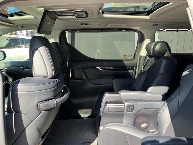 ヴェルファイア ２．５Ｚ　Ｇエディション　（３３）サンルーフ　アルパイン１１型ナビ＆大型後席モニター　ＢＳＭ　デジタルインナーミラー　黒革シート　ＡＣ１００Ｖ電源　シートエアコン　パワーバックドア　両側パワスラ　バックカメラ　フルセグ　ＥＴＣ（28枚目）