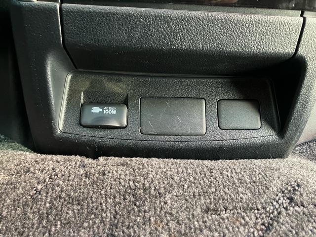 ヴェルファイア ２．５Ｚ　Ｇエディション　（３３）サンルーフ　アルパイン１１型ナビ＆大型後席モニター　ＢＳＭ　デジタルインナーミラー　黒革シート　ＡＣ１００Ｖ電源　シートエアコン　パワーバックドア　両側パワスラ　バックカメラ　フルセグ　ＥＴＣ（39枚目）