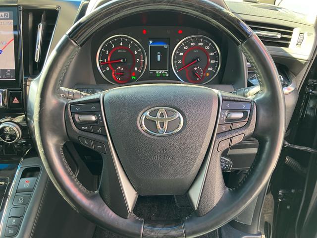 ヴェルファイア ２．５Ｚ　Ｇエディション　（３３）サンルーフ　アルパイン１１型ナビ＆大型後席モニター　ＢＳＭ　デジタルインナーミラー　黒革シート　ＡＣ１００Ｖ電源　シートエアコン　パワーバックドア　両側パワスラ　バックカメラ　フルセグ　ＥＴＣ（47枚目）