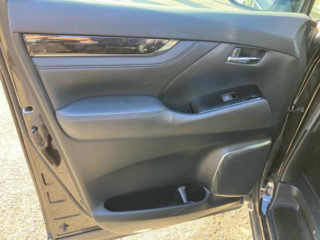 ヴェルファイア ２．５Ｚ　Ｇエディション　（６７）後席モニタ－　純正１０型ナビ　黒革シート　社外２０ＡＷ　車高調　三眼ＬＥＤヘッドライト　フルセグＴＶ　バックカメラ　両側電動スライド　電動リアゲート　ＡＣ１００Ｖ電源　寒冷地仕様　ＨＤＭＩ（21枚目）