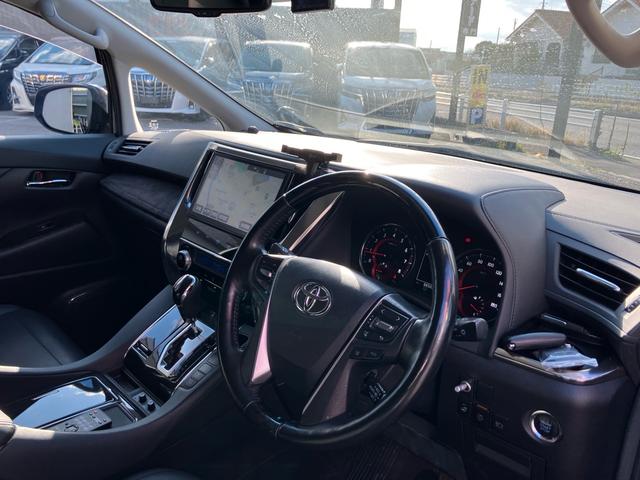 ヴェルファイア ２．５Ｚ　Ｇエディション　（６７）後席モニタ－　純正１０型ナビ　黒革シート　社外２０ＡＷ　車高調　三眼ＬＥＤヘッドライト　フルセグＴＶ　バックカメラ　両側電動スライド　電動リアゲート　ＡＣ１００Ｖ電源　寒冷地仕様　ＨＤＭＩ（40枚目）