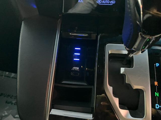 アルファード ２．５Ｓ　Ａパッケージ　タイプブラック　（７３）ワンオーナー　アルパイン後席モニター＆１０型ナビ　フルセグＴＶ　バックカメラ　レーダークルコン　両側電動スライドドア　電動リアゲート　ハーフレザーシート　社外２０ＡＷ　ＨＤＭＩ　ＥＴＣ（9枚目）