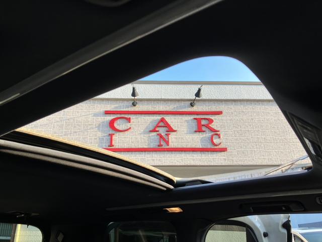 アルファード ２．５Ｓ　タイプゴールド　（１１１）サンルーフ　ＢＳＭ／ブラインドスポットモニター　デジタルインナーミラー　純正ディスプレイオーディオ　バックカメラ　両側電動スライドドア　電動リアゲート　ハーフレザーシート　ＡＣ１００Ｖ電源（3枚目）