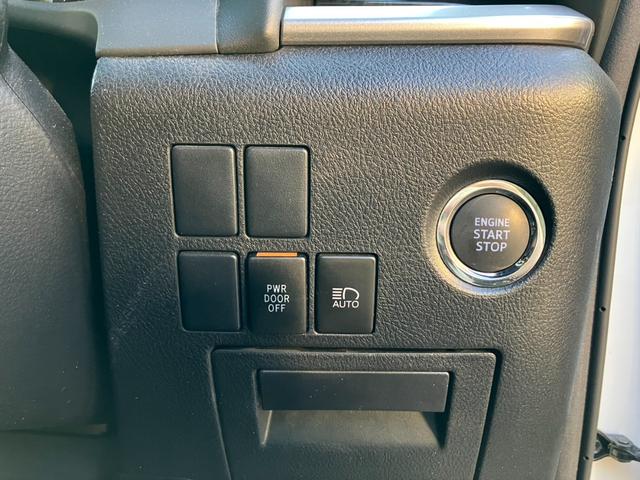 アルファード ２．５Ｓ　タイプゴールド　（１１１）サンルーフ　ＢＳＭ／ブラインドスポットモニター　デジタルインナーミラー　純正ディスプレイオーディオ　バックカメラ　両側電動スライドドア　電動リアゲート　ハーフレザーシート　ＡＣ１００Ｖ電源（13枚目）