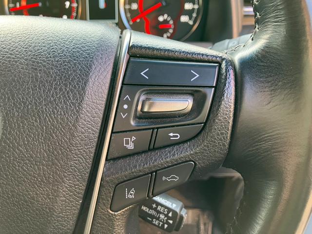 アルファード ２．５Ｓ　タイプゴールド　（１１１）サンルーフ　ＢＳＭ／ブラインドスポットモニター　デジタルインナーミラー　純正ディスプレイオーディオ　バックカメラ　両側電動スライドドア　電動リアゲート　ハーフレザーシート　ＡＣ１００Ｖ電源（14枚目）