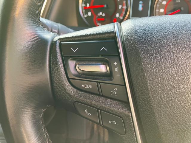 アルファード ２．５Ｓ　タイプゴールド　（１１１）サンルーフ　ＢＳＭ／ブラインドスポットモニター　デジタルインナーミラー　純正ディスプレイオーディオ　バックカメラ　両側電動スライドドア　電動リアゲート　ハーフレザーシート　ＡＣ１００Ｖ電源（15枚目）