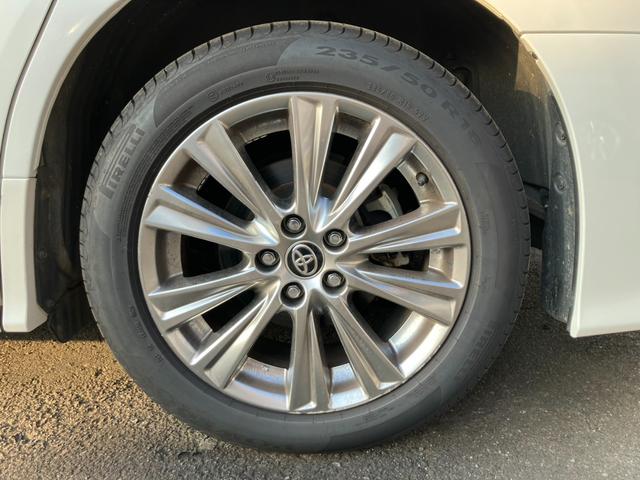 アルファード ２．５Ｓ　タイプゴールド　（１１１）サンルーフ　ＢＳＭ／ブラインドスポットモニター　デジタルインナーミラー　純正ディスプレイオーディオ　バックカメラ　両側電動スライドドア　電動リアゲート　ハーフレザーシート　ＡＣ１００Ｖ電源（30枚目）