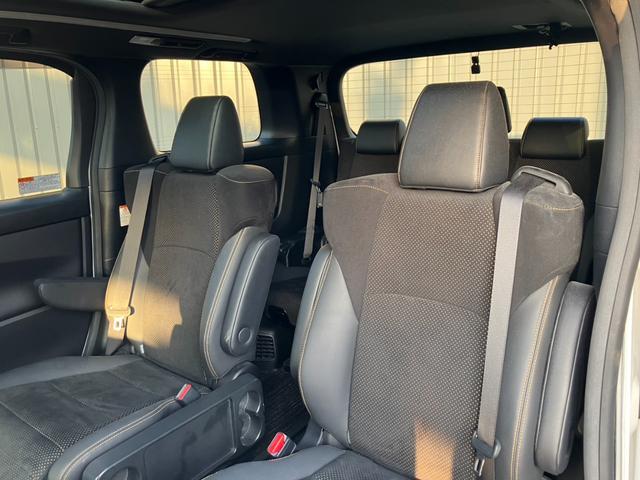 アルファード ２．５Ｓ　タイプゴールド　（１１１）サンルーフ　ＢＳＭ／ブラインドスポットモニター　デジタルインナーミラー　純正ディスプレイオーディオ　バックカメラ　両側電動スライドドア　電動リアゲート　ハーフレザーシート　ＡＣ１００Ｖ電源（45枚目）