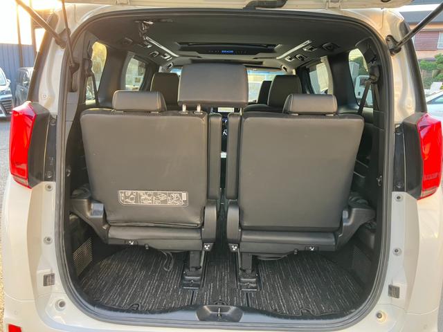 アルファード ２．５Ｓ　タイプゴールド　（１１１）サンルーフ　ＢＳＭ／ブラインドスポットモニター　デジタルインナーミラー　純正ディスプレイオーディオ　バックカメラ　両側電動スライドドア　電動リアゲート　ハーフレザーシート　ＡＣ１００Ｖ電源（47枚目）