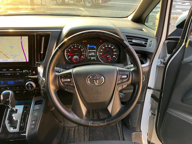 アルファード ２．５Ｓ　タイプゴールド　（１１１）サンルーフ　ＢＳＭ／ブラインドスポットモニター　デジタルインナーミラー　純正ディスプレイオーディオ　バックカメラ　両側電動スライドドア　電動リアゲート　ハーフレザーシート　ＡＣ１００Ｖ電源（54枚目）