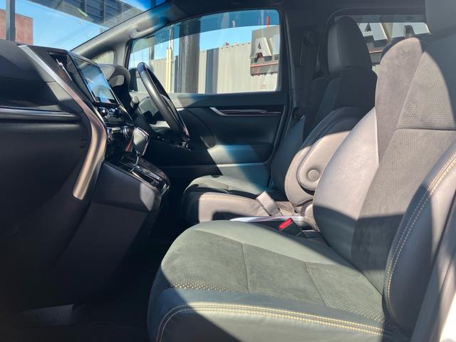 アルファード ２．５Ｓ　タイプゴールド　（５０）ワンオーナー　サンルーフ　後席モニター　フルセグ　バックカメラ　Ｄオーディオ　ＣＤ／ＤＶＤデッキ　レーダークルコン　ＡＣ１００Ｖ　三眼ＬＥＤヘッドライト　両側電動スライドドア　電動リアゲート（19枚目）