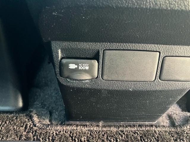 アルファード ２．５Ｓ　タイプゴールド　（５０）ワンオーナー　サンルーフ　後席モニター　フルセグ　バックカメラ　Ｄオーディオ　ＣＤ／ＤＶＤデッキ　レーダークルコン　ＡＣ１００Ｖ　三眼ＬＥＤヘッドライト　両側電動スライドドア　電動リアゲート（34枚目）