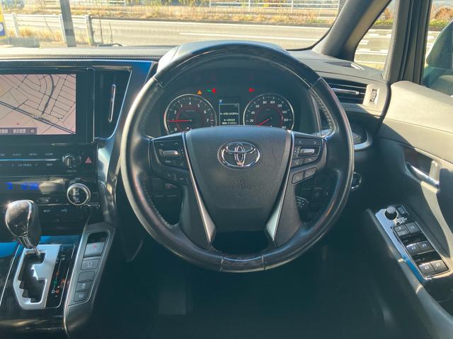 アルファード ２．５Ｓ　タイプゴールド　（５０）ワンオーナー　サンルーフ　後席モニター　フルセグ　バックカメラ　Ｄオーディオ　ＣＤ／ＤＶＤデッキ　レーダークルコン　ＡＣ１００Ｖ　三眼ＬＥＤヘッドライト　両側電動スライドドア　電動リアゲート（36枚目）