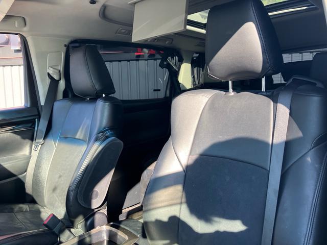 アルファード ２．５Ｓ　Ａパッケージ　サンルーフ　純正大型後席モニター　バックカメラ　両側パワスラ　フルセグＴＶ　ＬＥＤヘッドライト　クルーズコントロール　純正ナビ　ＥＴＣ　電動格納ミラー　スーパーロングスライドシート　プッシュスタート（18枚目）