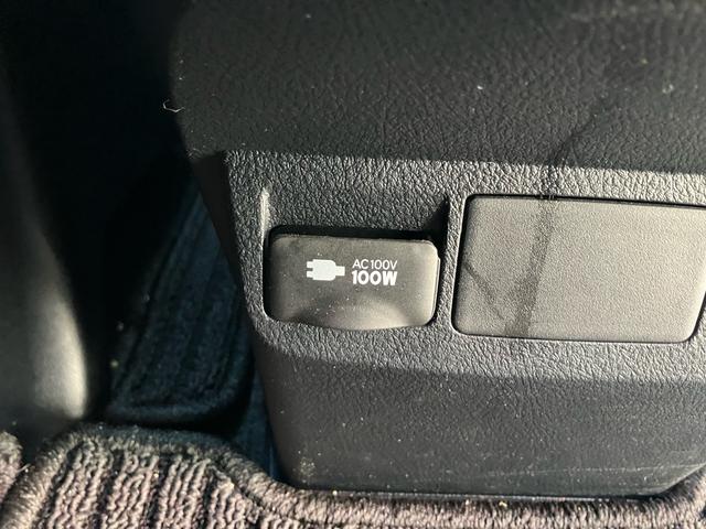 アルファード ２．５Ｓ　タイプゴールド　（１１７）後席モニター　フルセグＴＶ　バックカメラ　ＣＤ／ＤＶＤデッキ　ディスプレイオーディオ　三眼ＬＥＤヘッドライト　両側電動スライド　電動リアゲート　ＡＣ１００Ｖ　ハーフレザー　レーダークルコン（8枚目）