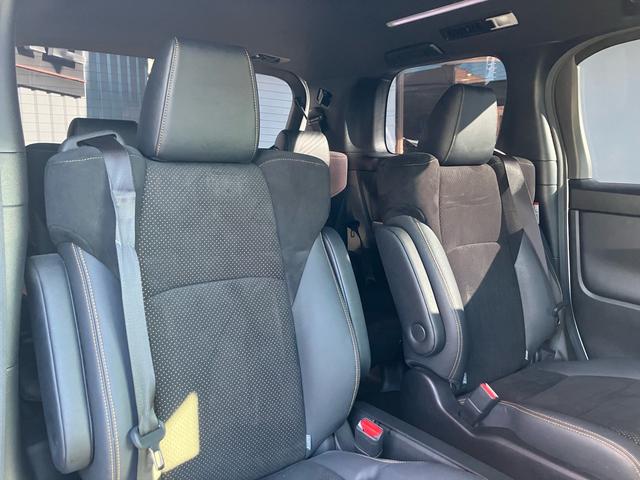 アルファード ２．５Ｓ　タイプゴールド　（１１７）後席モニター　フルセグＴＶ　バックカメラ　ＣＤ／ＤＶＤデッキ　ディスプレイオーディオ　三眼ＬＥＤヘッドライト　両側電動スライド　電動リアゲート　ＡＣ１００Ｖ　ハーフレザー　レーダークルコン（30枚目）