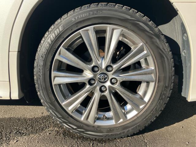 アルファード ２．５Ｓ　タイプゴールド　（１１７）後席モニター　フルセグＴＶ　バックカメラ　ＣＤ／ＤＶＤデッキ　ディスプレイオーディオ　三眼ＬＥＤヘッドライト　両側電動スライド　電動リアゲート　ＡＣ１００Ｖ　ハーフレザー　レーダークルコン（60枚目）