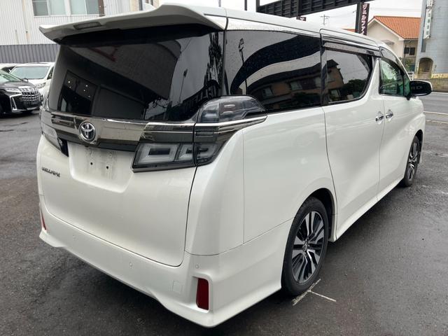 ヴェルファイア ２．５Ｚ　Ｇエディション　純正大型後席モニター　黒革シート　シートエアコン　純正大型ナビ　バックカメラ　パワーバックドア　レーダークルコン　プリクラッシュセーフティー　両側パワスラ　エグゼクティブパワーシート　フルセグＴＶ（12枚目）