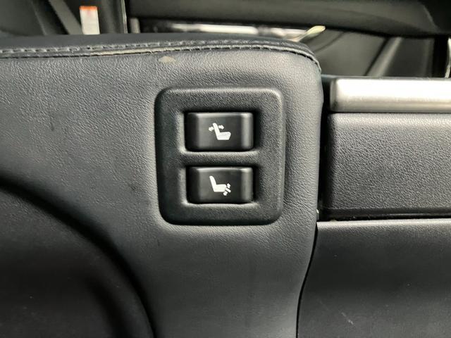 ヴェルファイア ２．５Ｚ　Ｇエディション　純正大型後席モニター　黒革シート　シートエアコン　純正大型ナビ　バックカメラ　パワーバックドア　レーダークルコン　プリクラッシュセーフティー　両側パワスラ　エグゼクティブパワーシート　フルセグＴＶ（31枚目）