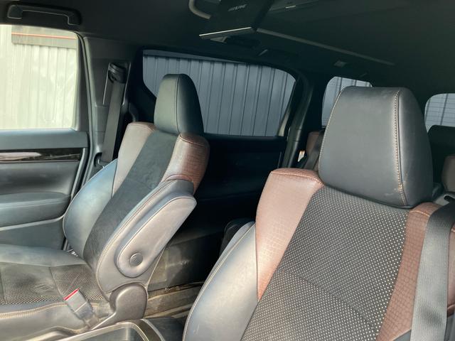 アルファード ２．５Ｓ　Ａパッケージ　アルパイン大型後席モニター＆ナビ　バックカメラ　ＡＣ１００Ｖ電源　両側パワスラ　パワーバックドア　レーダークルコン　プリクラッシュセーフティー　専用ハーフレザーシート　ＬＥＤヘッドライト　ＥＴＣ（21枚目）