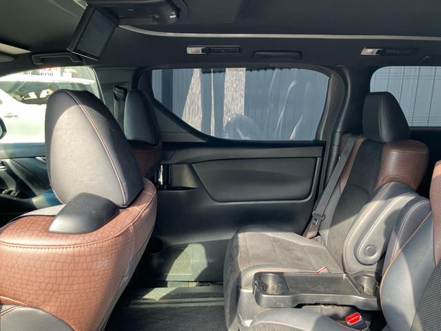 アルファード ２．５Ｓ　Ａパッケージ　アルパイン大型後席モニター＆ナビ　バックカメラ　ＡＣ１００Ｖ電源　両側パワスラ　パワーバックドア　レーダークルコン　プリクラッシュセーフティー　専用ハーフレザーシート　ＬＥＤヘッドライト　ＥＴＣ（23枚目）