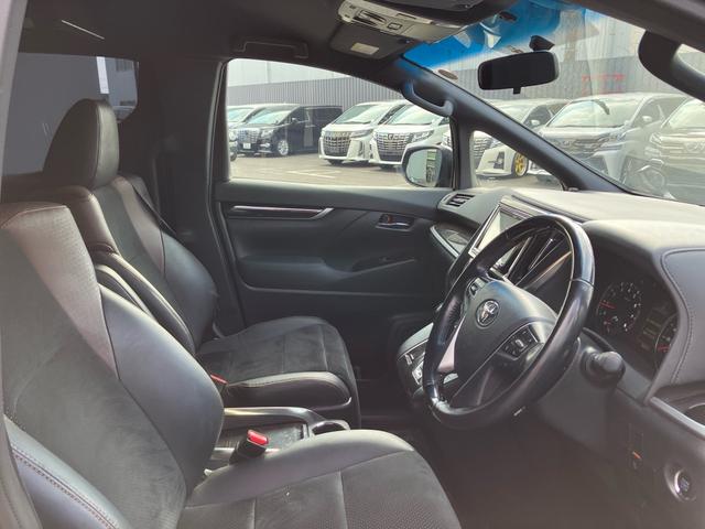 アルファード ２．５Ｓ　Ａパッケージ　アルパイン大型後席モニター＆ナビ　バックカメラ　ＡＣ１００Ｖ電源　両側パワスラ　パワーバックドア　レーダークルコン　プリクラッシュセーフティー　専用ハーフレザーシート　ＬＥＤヘッドライト　ＥＴＣ（35枚目）