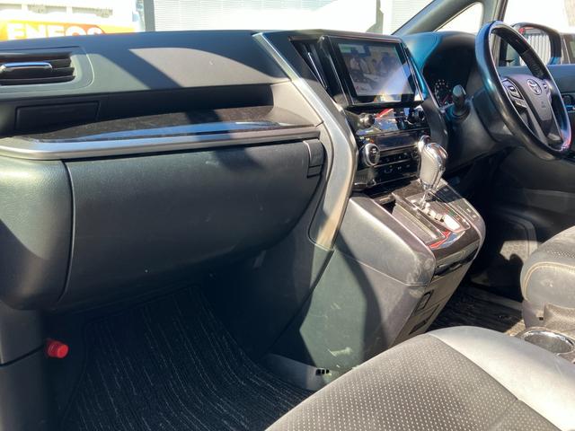 ヴェルファイア 2.5Z ゴールデンアイズ モデリスタエアロ フリップダウンモニター 両側パワースライドドア パワーバックドア Bluetoothオーディオ ビルトインETC クルーズコントロール レーンキープアシスト フルセグ バックカメラ(23枚目)