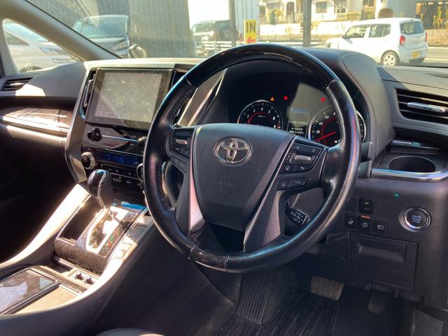 アルファード ２．５Ｓ　Ｃパッケージ　フリップダウンモニター　両側パワースライドドア　Ｂｌｕｅｔｏｏｔｈオーディオ　バックカメラ　ビルトインＥＴＣ　パワーバックドア　クルーズコントロール　ステアリングスイッチ　ウインカーミラー（41枚目）