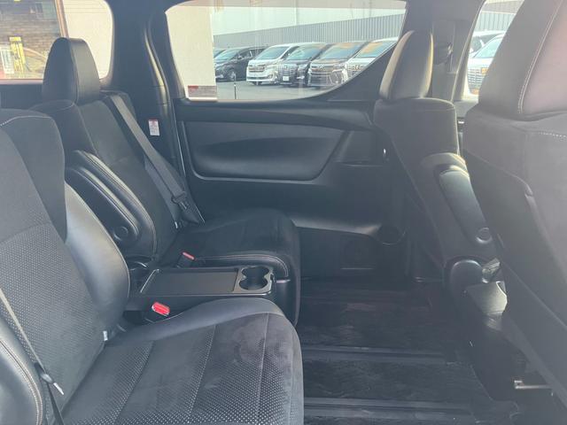 アルファード 2.5S タイプゴールド (121)フリップダウンモニター 両側パワースライドドア 純正ナビ Bluetoothオーディオ クルーズコントロール クリアランスソナー LTA PKSB PCS ステアリングスイッチ ETC(28枚目)