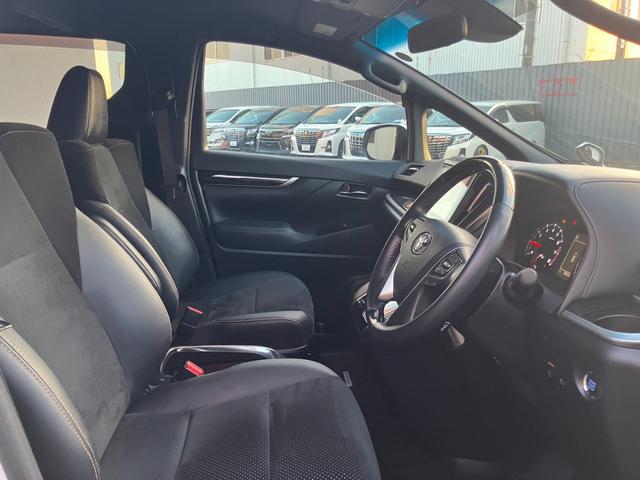 アルファード 2.5S タイプゴールド (121)フリップダウンモニター 両側パワースライドドア 純正ナビ Bluetoothオーディオ クルーズコントロール クリアランスソナー LTA PKSB PCS ステアリングスイッチ ETC(31枚目)