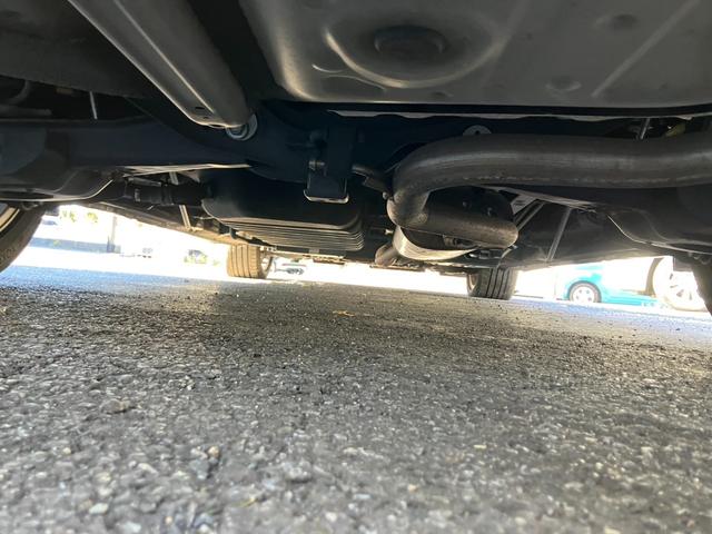 ヴェルファイア ２．５Ｚ　フリップダウンモニター　両側パワースライドドア　クリアランスソナー　クルーズコントロール　ＬＥＤヘッドライト　純正メモリーナビ　Ｂｌｕｅｔｏｏｔｈオーディオ　バックカメラ　ステアリングスイッチ（64枚目）