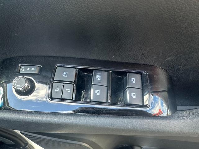 アルファード 2.5S 両側パワースライドドア 純正メモリーナビ Bluetoothオーディオ クルーズコントロール バックカメラ フルセグ ステアリングスイッチ レーンアシスト クリアランスソナー 純正18インチAW(36枚目)