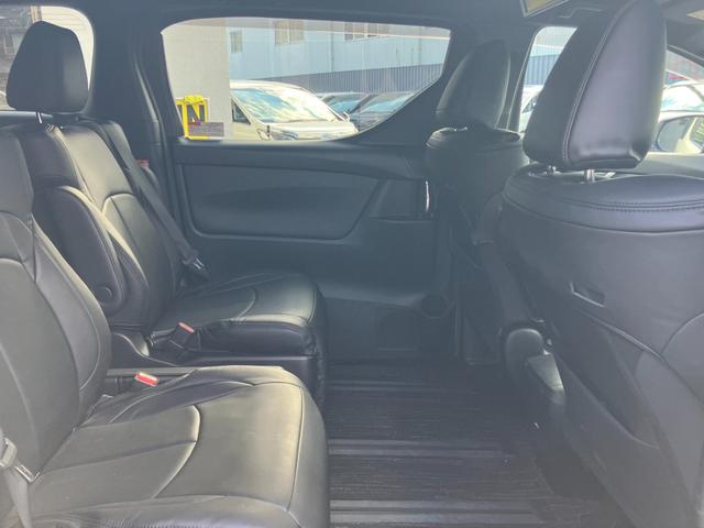 アルファード ２．５Ｓ　タイプゴールド　純正大型後席モニター　デジタルインナーミラー　両側パワスラ　バックカメラ　ナビ機能付ディスプレイオーディオ　３眼ヘッドライト　パワーバックドア　ドライブレコーダー　専用ハーフレザーシート　ＥＴＣ（27枚目）