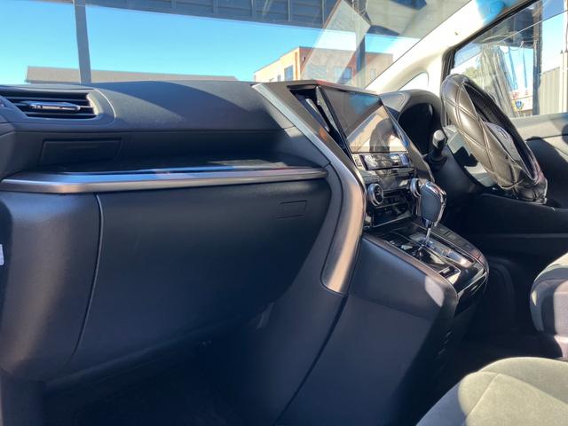 アルファード ２．５Ｓ　Ａパッケージ　ワンオーナー　アルパイン１１型ナビ＆１２．８インチ後席モニター　バックカメラ　両側パワスラ　ＬＥＤヘッドライト　クルコン　純正１８インチＡＷ　スペアキー　スーパーロングスライドシート　ＥＴＣ（17枚目）