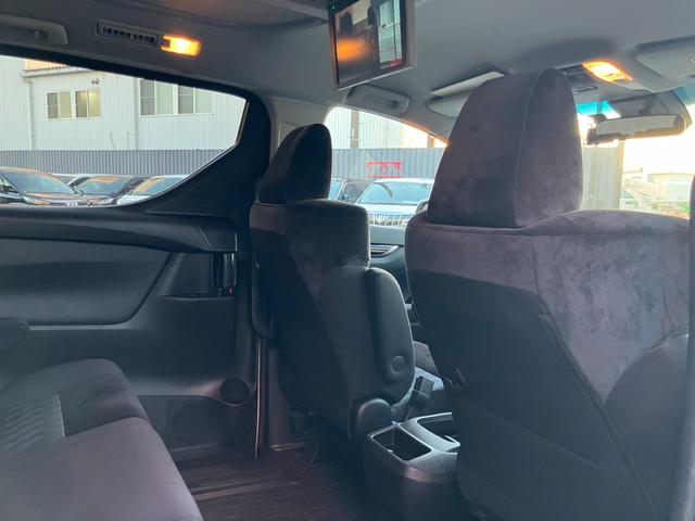 アルファード ２．５Ｓ　８人乗り　純正大型後席モニター　両側パワスラ　ナビ機能付ディスプレイオーディオ　バックカメラ　レーダークルコン　プリクラッシュセーフティ　ＣＤ／ＤＶＤデッキ　ＬＥＤヘッドライト　純正１８インチＡＷ（28枚目）