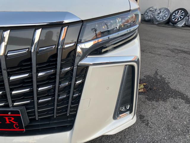 アルファード ２．５Ｓ　８人乗り　純正大型後席モニター　両側パワスラ　ナビ機能付ディスプレイオーディオ　バックカメラ　レーダークルコン　プリクラッシュセーフティ　ＣＤ／ＤＶＤデッキ　ＬＥＤヘッドライト　純正１８インチＡＷ（41枚目）