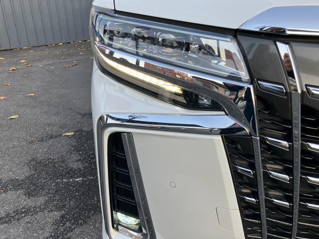 アルファード ２．５Ｓ　Ｃパッケージ　純正ナビ　後席モニター　パワーシート　シートエアコン　黒革シート　シートメモリー　パワーバックドア　３眼ＬＥＤヘッドライト　シーケンシャルウインカー　レーダークルコン　ＡＣ１００Ｖ電源　ＨＤＭＩ（42枚目）