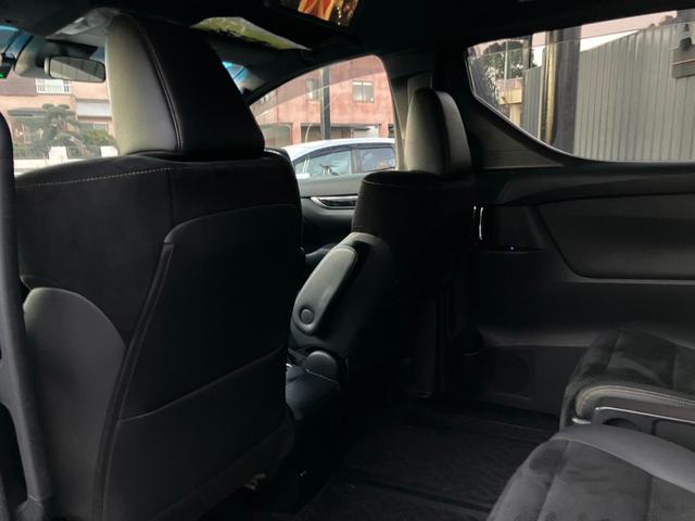 ヴェルファイア 2.5Z ゴールデンアイズ 後席モニター ディスプレイオーディオ 両側パワスラ バックモニター バックカメラ TVキャンセラー パワーバックドア フルセグTV 専用ハーフレザー 3眼ヘッドライト AC100V電源 ETC(17枚目)