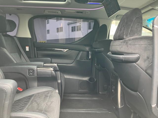 ヴェルファイア ２．５Ｚ　Ｇエディション　サンルーフ　アルパイン１２．８インチ後席モニタ＆１１型ナビ　バックカメラ　ＡＣ１００Ｖ電源　パワーバックドア　両側パワスラ　フルセグＴＶ　エグゼクティブパワーシート　ＬＥＤヘッドライト　ＥＴＣ（32枚目）