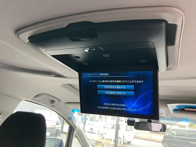 アルファード ２．５Ｓ　サンルーフ　８人乗り　アルパイン大型後席モニター＆１１型ナビ　バックカメラ　両側パワスラ　レーダークルコン　プリクラッシュセーフティ　フルセグＴＶ　オートマハイビームアシスト　ＬＴＡ　ＥＴＣ（4枚目）